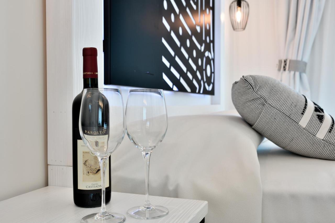 Cara A Bentu - Charming Rooms Tortolì Exteriör bild