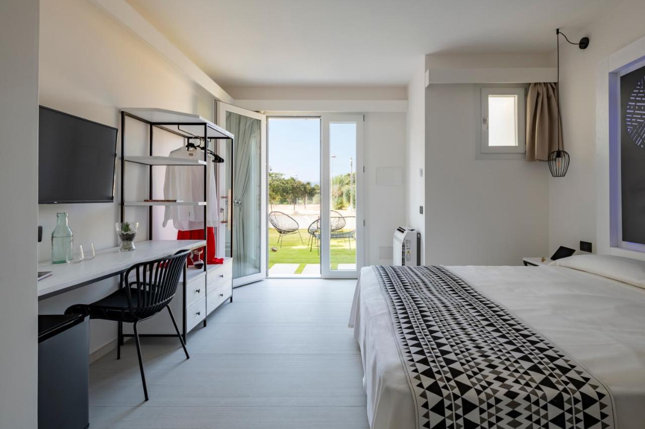 Cara A Bentu - Charming Rooms Tortolì Exteriör bild